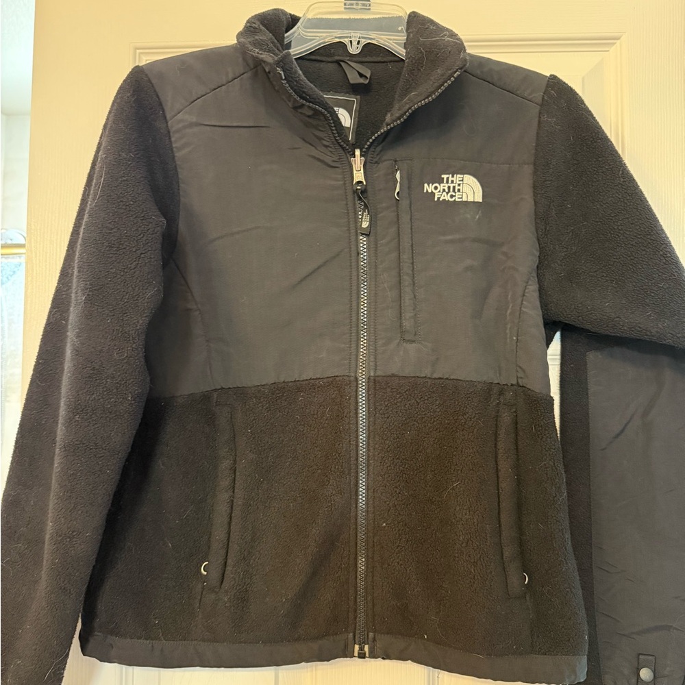 The North Face Black Fleece Jacket XS women’s Denali
